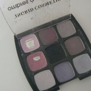 Palette de fard violet