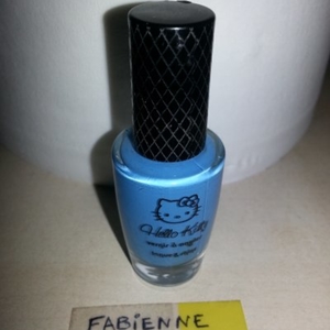 vernis hello kitty bleu