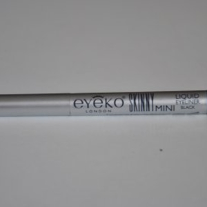 Skinny mini Eyeliner black