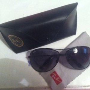 Ray ban