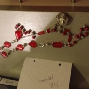 collier rouge