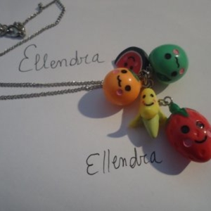 Collier fruits souriants