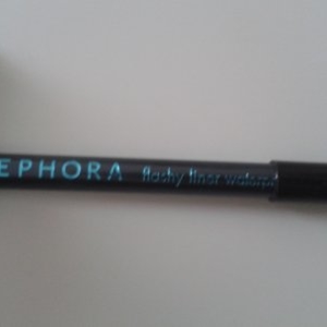 Flashy liner waterproof