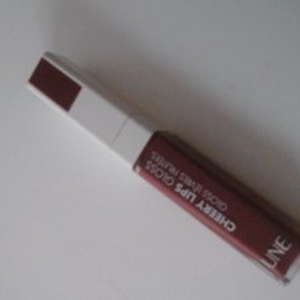 cherry liés gloss