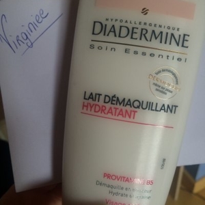 Lait démaquillant hydratant