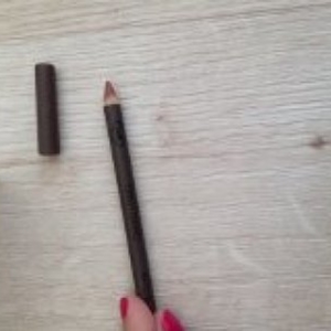 Crayon à lèvre