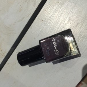 Vernis gris prune