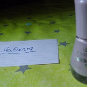 Vernis essence mauve pastel