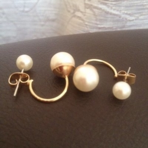 boucles d'oreilles perles blanches