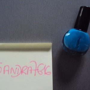 vernis ongle curaçao bleu