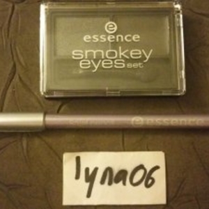 Lot  Essence Crayon + Kit Smokey Eyes