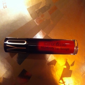 gloss mattfinity lip rouge