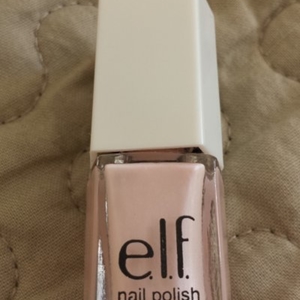 vernis rose pale