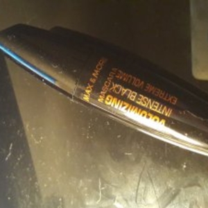 mascara extreme volume