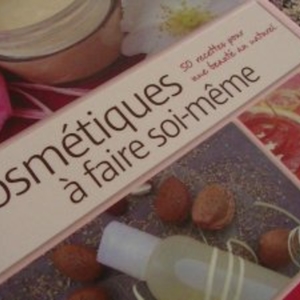 Livre Cosmétiques AROMAZONE