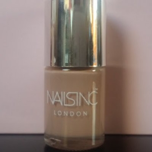 Vernis beige "Montpelier Walk"