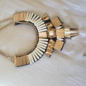 Collier