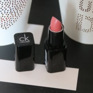 Rouge à lèvres Calvin Klein