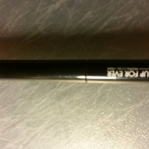 Aqua liner n°13 noir mat