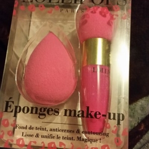 Éponges make up