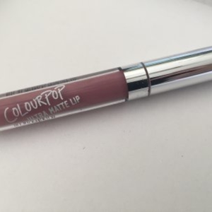 Ultra matte lip