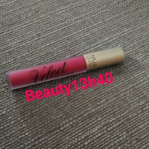 Velvet lip lacquer