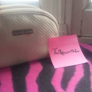 Petite trousse de toilette