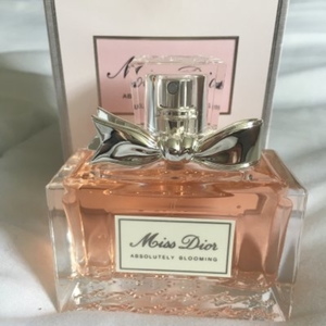 Miss Dior Absolutely Blooming