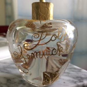 L'eau jolie de Lolita Lempicka