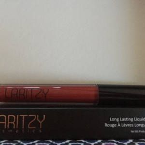 Long lasting liquid lipstick