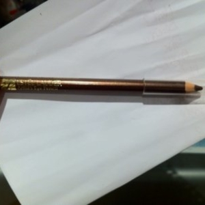 Crayon marron Estée Lauder