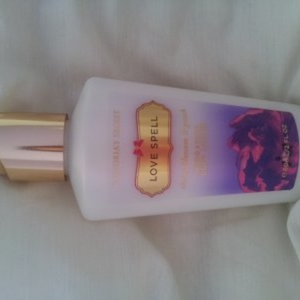 Love Spell Hydrating body Lotion