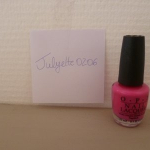 Vernis rose bonbon