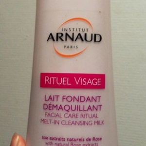 Lait fondant demaquillant