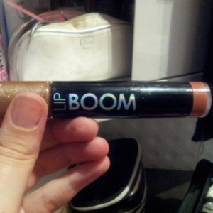 LIP BOOM