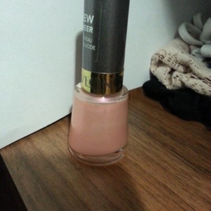 Vernis Revlon 810 Beam of Pink