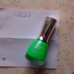 Vernis vert fluo