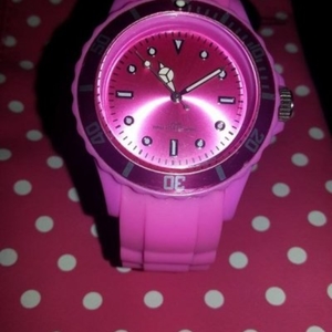 Montre rose silicone