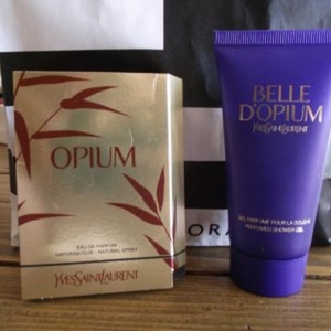 Gel parfumé pour la douche   Belle d'Opium YSL