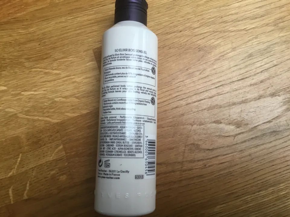 Photo 2 de Lait parfumé « SO ELIXIR Bois Sensuel »