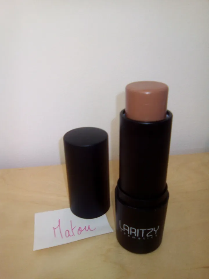stick contouring couleur aloha, Laritzy cosmetics