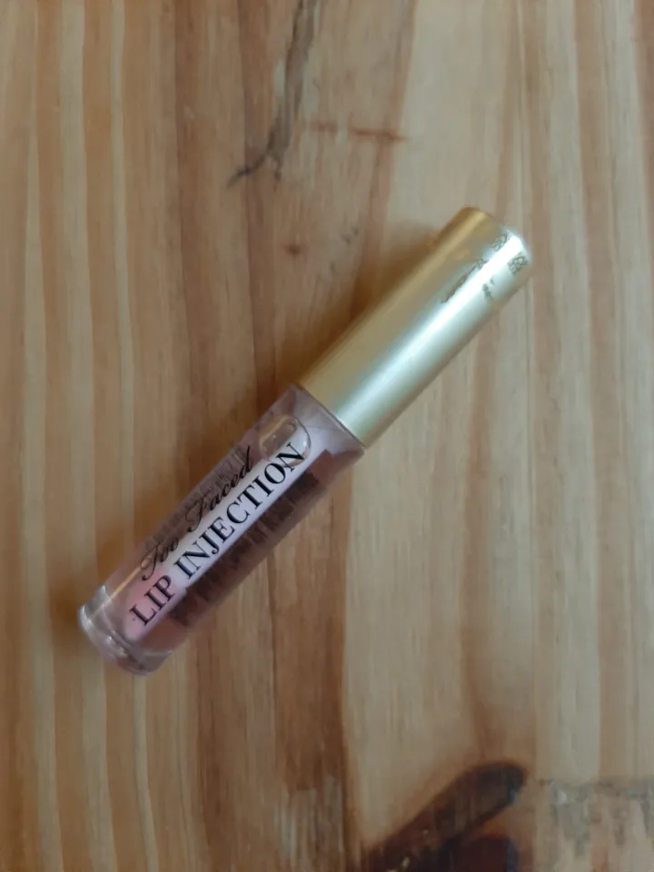 Lip injection, Too Faced