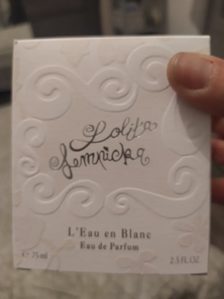 L'eau en blanc, Lolita Lempicka