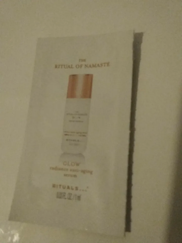 Reste 1 échantillon "anti-âge", Rituals