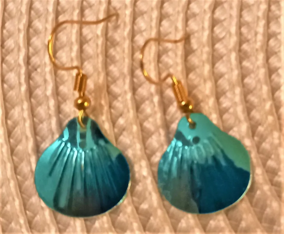 B.O. coquillages bleus., Colomer