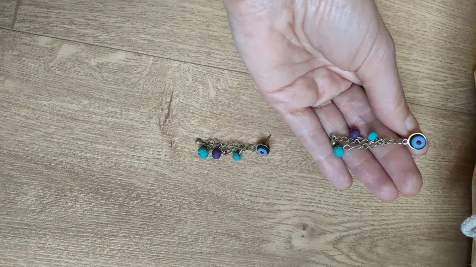 Photo 2 de Boucles oreilles turquoise et violette