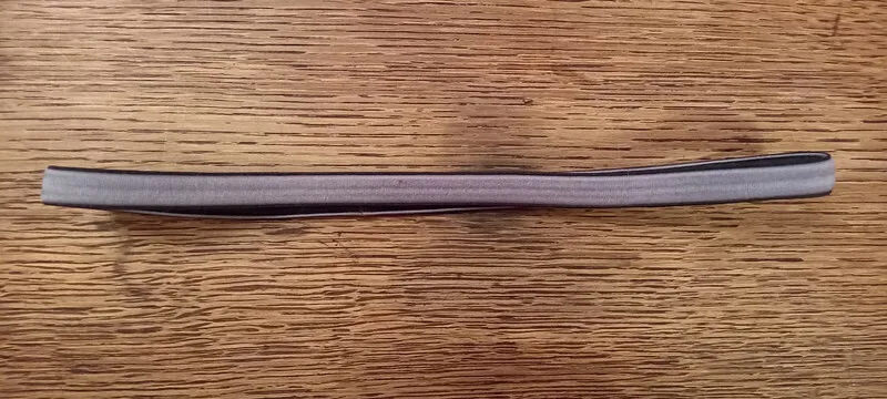 Bandeau élastique cheveux gris., Inconnue