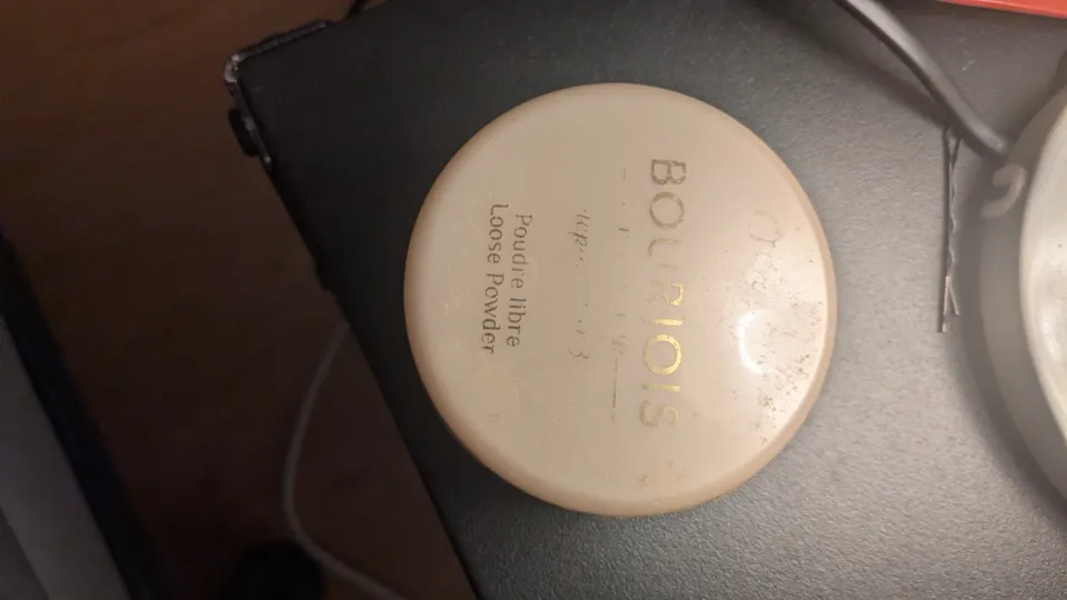 Poudre libre doré, Bourjois