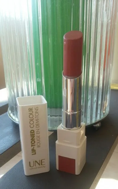 Lip Toned Colour, UNE Beauty