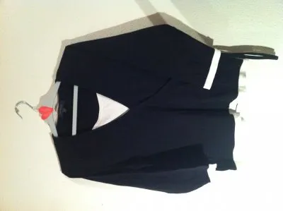 Pull trop beau!!!!, Inconnue